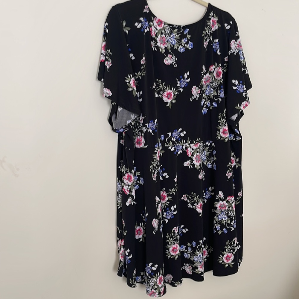 Torrid Top - Picture 6 of 8